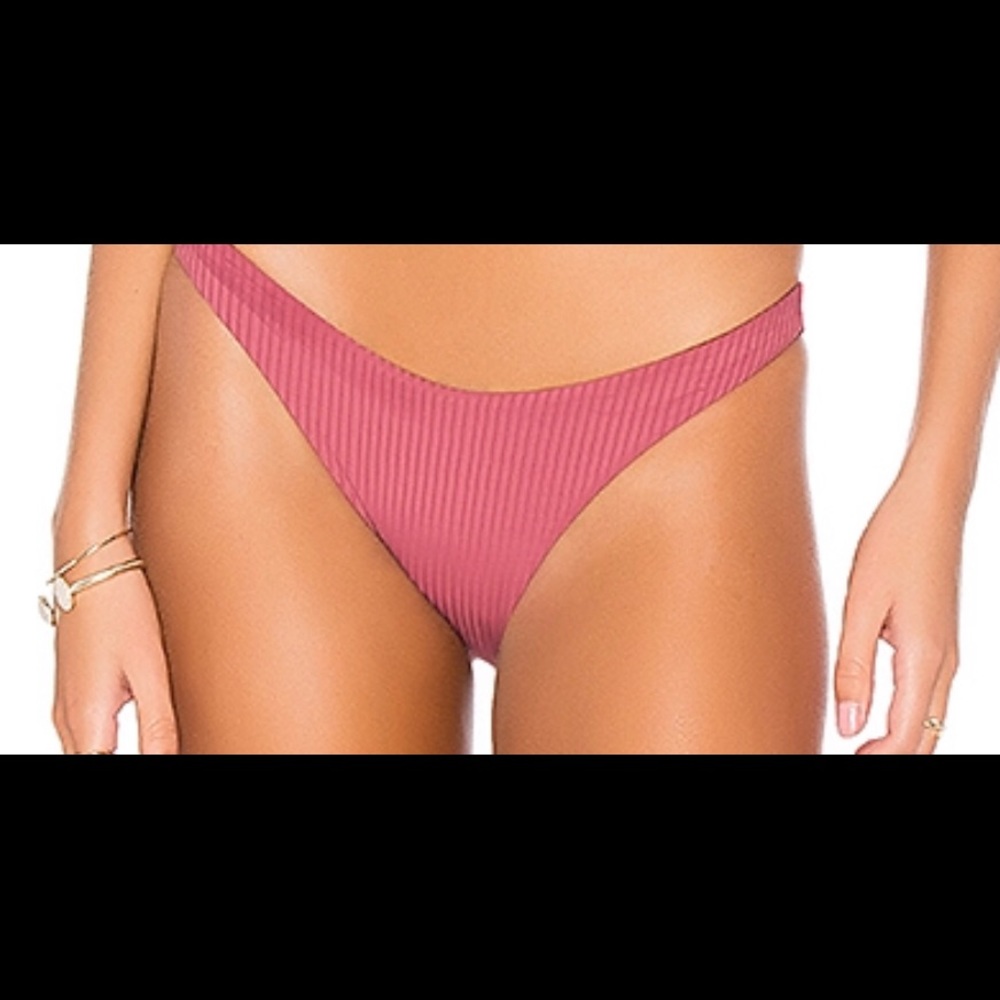 x Lauren B Moss Bottoms in Dawn EcoRib
vitamin A